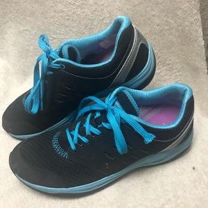 Vionic running shoes